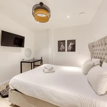 Loft Standing 101 M2 - Proche Tour Eiffel - 3 Min Metro Apartment Paris