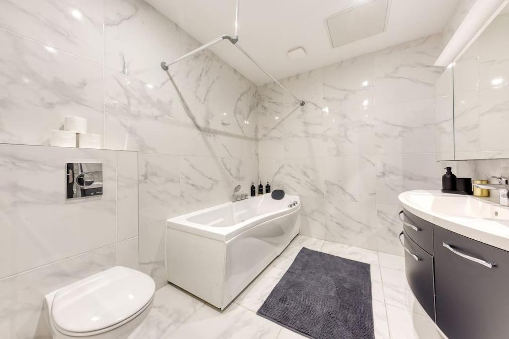Loft Standing 101 M2 - Proche Tour Eiffel - 3 Min Metro * Parigi